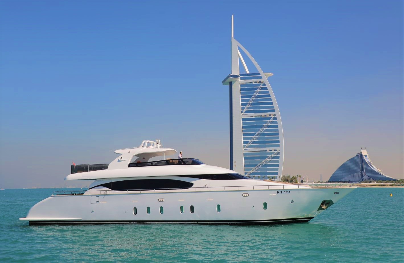 96 Ft - White versace Yacht Rental Dubai