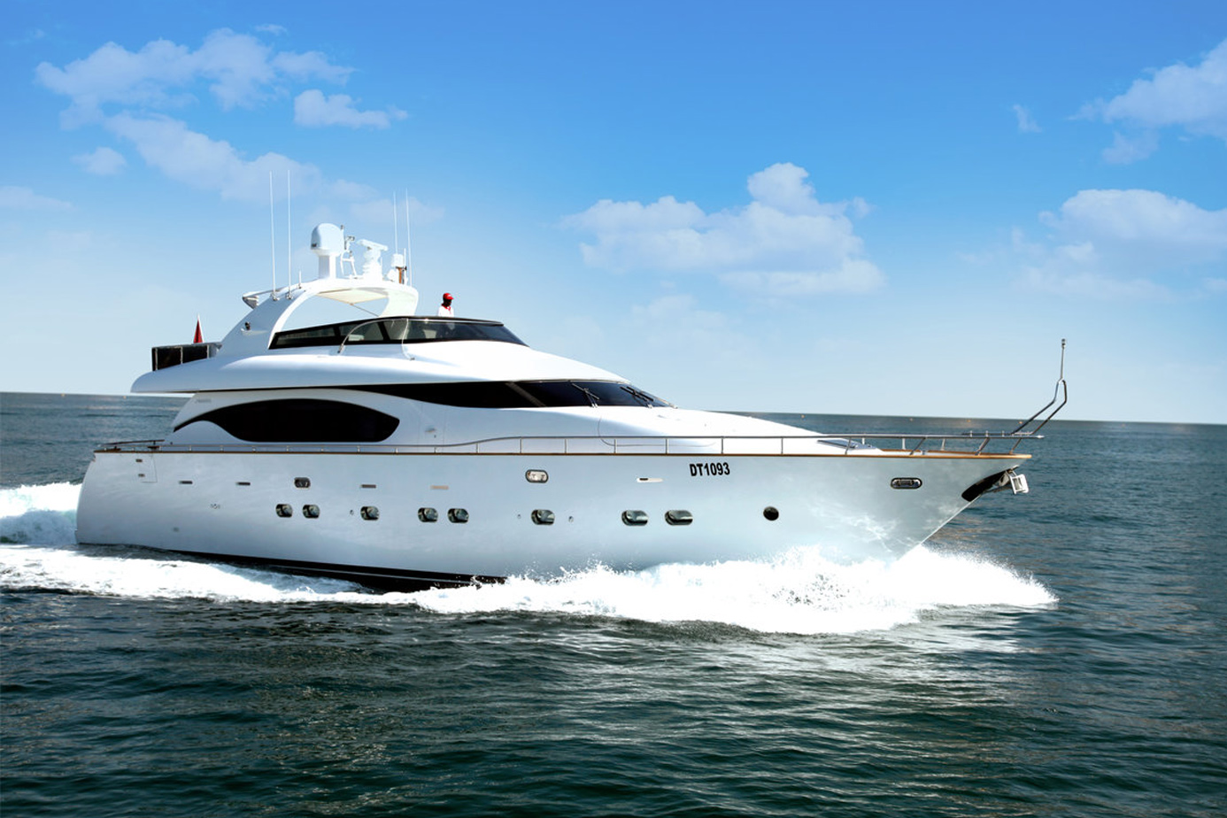 78ft maiora - yacht rentals dubai