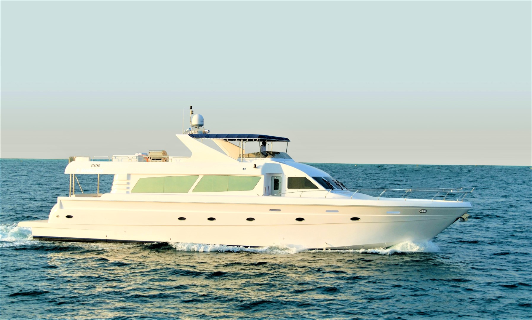 86ft-luxury-yacht- yacht for rent in dubai